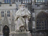Statue of Richard Hooker